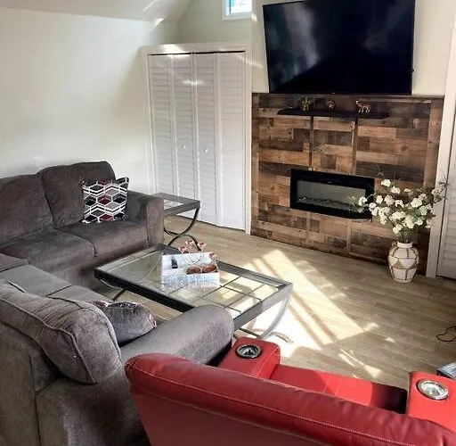 Holiday home Very Private 3 Bed With Heated Pool Palms And Big Fenced Yard Pensacola