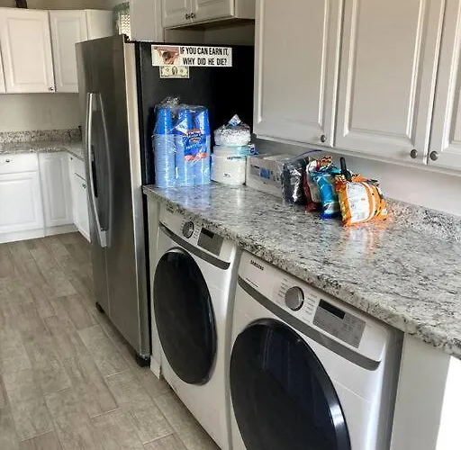 Very Private 3 Bed With Heated Pool Palms And Big Fenced Yard *