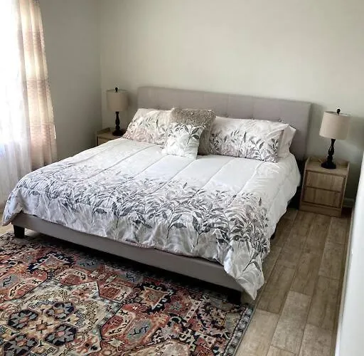 Very Private 3 Bed With Heated Pool Palms And Big Fenced Yard *