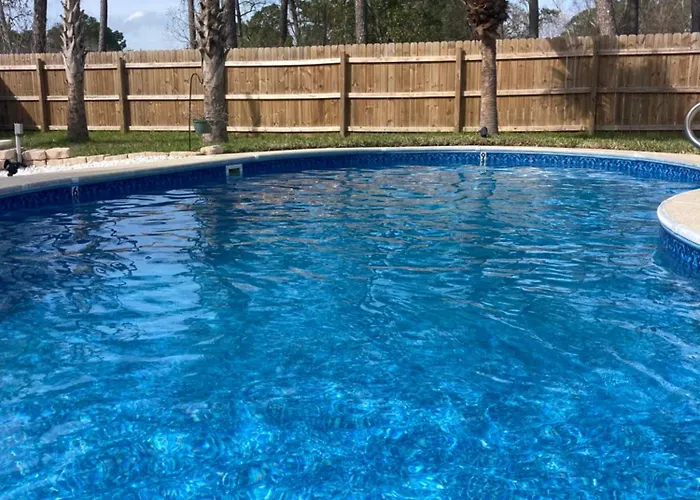 Very Private 3 Bed With Heated Pool Palms And Big Fenced Yard Holiday home Pensacola
